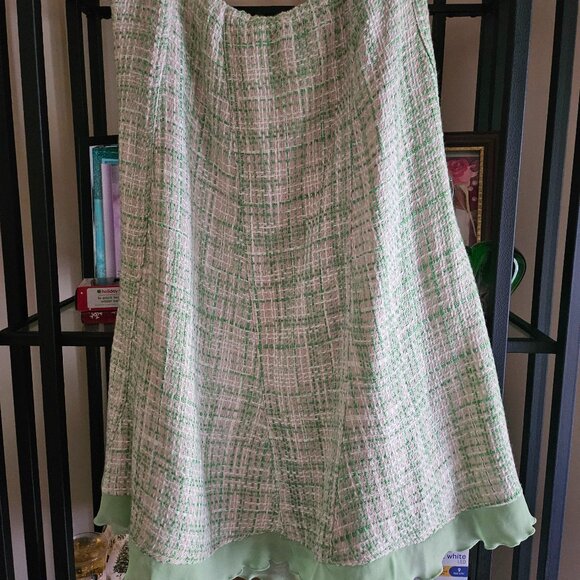 FASHION INSTINCT JACKET AND SKIRT SUIT. JACKET SIZE 22 AND SKIRT SIZE 2X GREEN - Picture 8 of 8